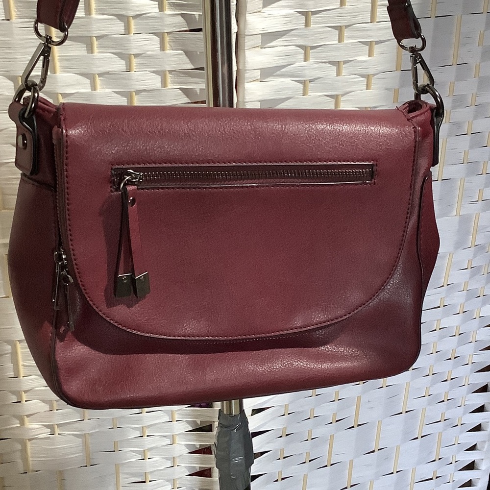 Cleo Elegant Maroon Shoulder Bag
